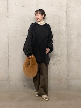 「アイテム（サロペット/オーバーオール、ブラウン系）」を使った、みてきちさん（レディース・155cm）の秋コーディネート