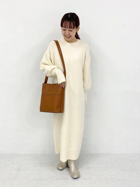 「SENSE OF PLACE by URBAN RESEARCH（センスオブプレイスバイアーバンリサーチ）の『WEB/一部店舗限定』センターシームサムホールニットワンピース（ワンピース）」を使った、みてきちさん（レディース・155cm）の秋コーディネート