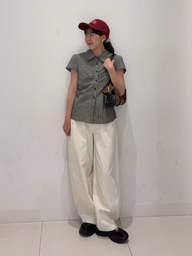 「SENSE OF PLACE by URBAN RESEARCH(センスオブプレイスバイアーバンリサーチ)のパフスリーブコンパクトギャザーシャツ(シャツ/ブラウス、ブラック系)」を使った、みてきちさん(レディース・155cm)の夏コーディネート