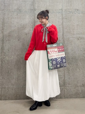 「赤アイテム」｜「アイテム（シューズ）」を使った、みてきちさん（レディース・155cm）の冬コーディネート