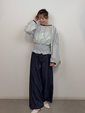 「SENSE OF PLACE by URBAN RESEARCH（センスオブプレイスバイアーバンリサーチ）のデニムライクスラックス（デニムパンツ、ブルー系）」を使った、みてきちさん（レディース・155cm）の春コーディネート