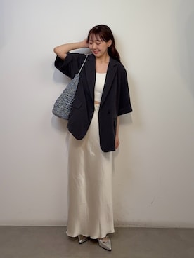 「SENSE OF PLACE by URBAN RESEARCH(センスオブプレイスバイアーバンリサーチ)の『軽量/消臭/抗菌』ベルトデザインミュール(パンプス、シルバー系)」を使った、みてきちさん(レディース・155cm)の春コーディネート