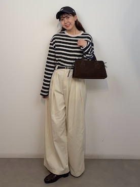 「SENSE OF PLACE by URBAN RESEARCH（センスオブプレイスバイアーバンリサーチ）のベロアボーダーTシャツ（Tシャツ/カットソー、ブルー系）」を使った、みてきちさん（レディース・155cm）の春コーディネート