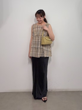 「SENSE OF PLACE by URBAN RESEARCH(センスオブプレイスバイアーバンリサーチ)のサテンアイラインスカート(スカート、ブラック系)」を使った、みてきちさん(レディース・155cm)の夏コーディネート