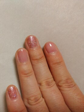 「アイテム（マニキュア/ジェルネイル、パープル系）」を使った、こよみさん（レディース・157cm）の冬コーディネート