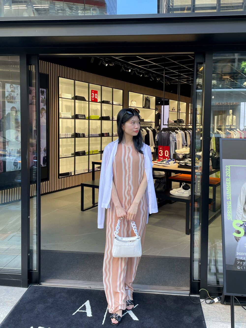「アルマーニエクスチェンジ、AXchanger、AXchange、AXCatStreet、夏コーデ、休日コーデ、夏服、オトナカワイイ、大人コーデ、大人ファッション、ロンパース、ZOZOセール2023夏、大人かわいい」｜「ARMANI EXCHANGEの【A|Xアルマーニ エクスチェンジ】プロピオネートフレーム　サングラス＿AX4086S.L（サングラス、その他）」を使った、Misakeyさん（レディース・160cm）の夏コーディネートの1枚目の写真