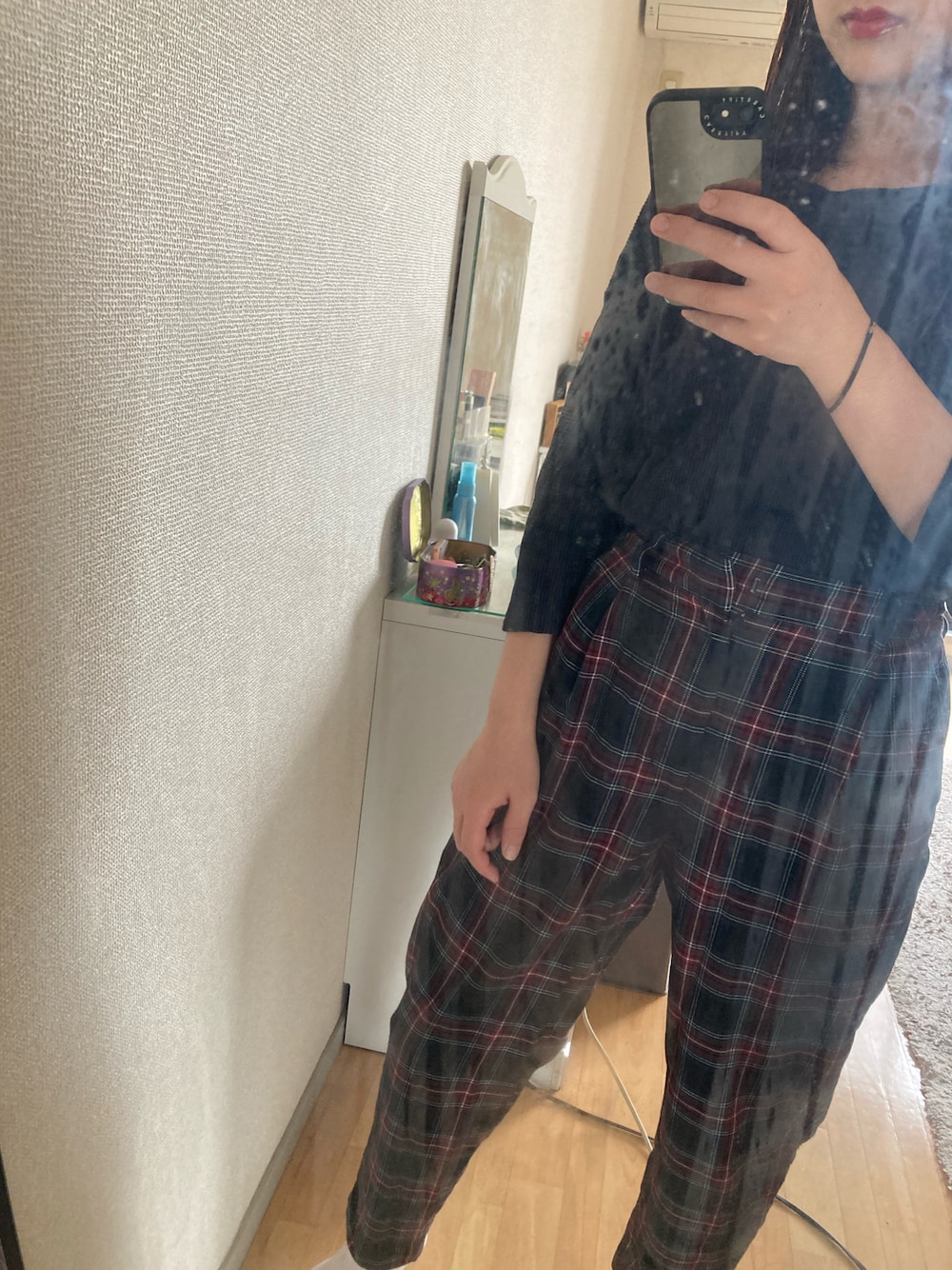 「チェック、ブラック」｜「GUのアイテム（パンツ、その他）」を使った、mikihouse415さん（レディース・156cm）の秋コーディネートの1枚目の写真