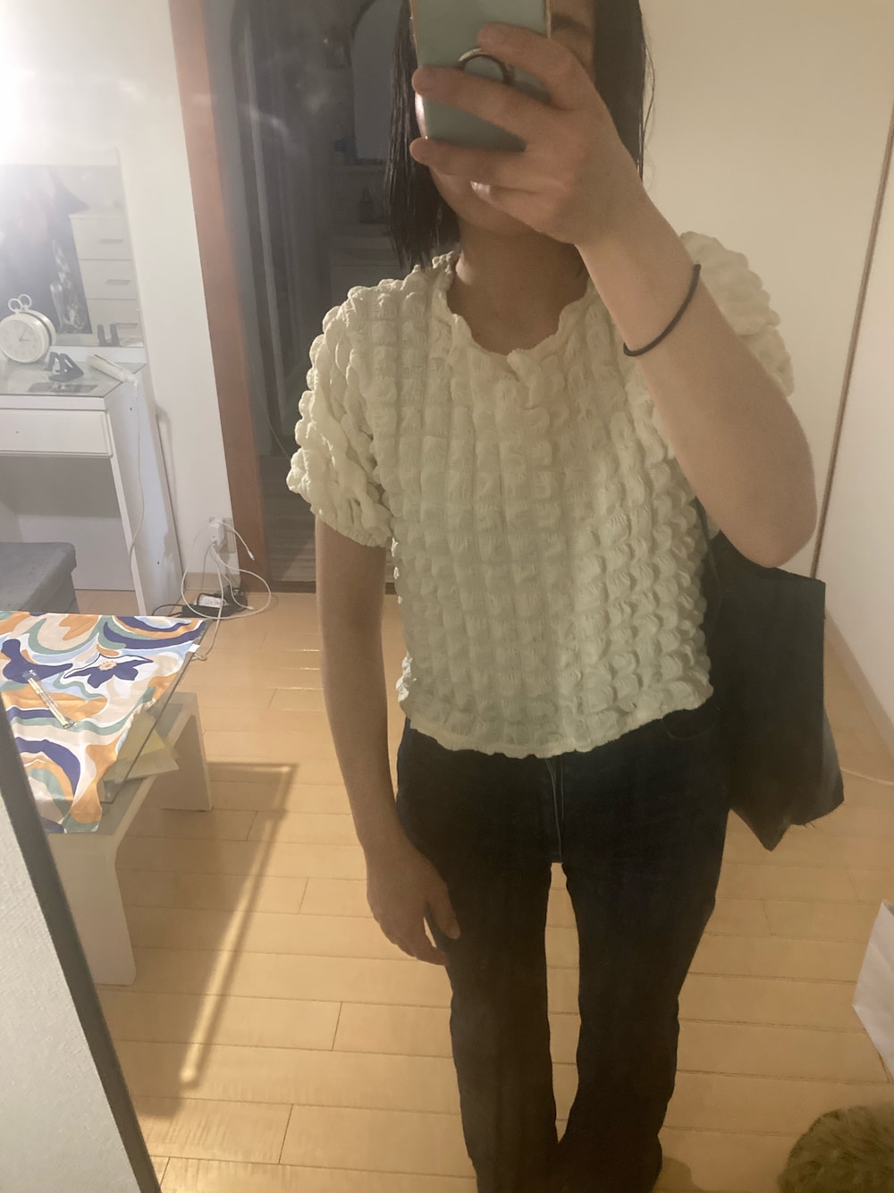 「ぽこぽこトップス、白×デニム」｜「GRLのアイテム（Tシャツ/カットソー、ホワイト系）」を使った、mikihouse415さん（レディース・156cm）の夏コーディネートの1枚目の写真
