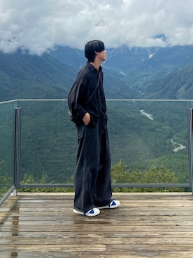 「SINSS（シンス）のWide balloon denim / ワイドバルーンデニム（デニムパンツ）」を使った、てるさん（メンズ・181cm）の秋コーディネート