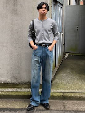 「SINSS（シンス）のCrew neck knit cardigan / クルーネックニットカーディガン（カーディガン/ボレロ、グレー系）」を使った、てるさん（メンズ・181cm）の秋コーディネート