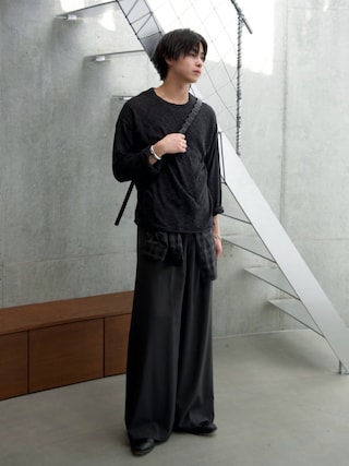 「SINSS（シンス）のSlub crew neck LS T-shirt / スラブクルーネックロングスリーブT（ニット/セーター）」を使った、てるさん（メンズ・181cm）の春コーディネート