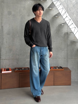 「SINSS（シンス）のFox blend V-neck knit / フォックスブレンドVネックニット（ニット/セーター）」を使った、てるさん（メンズ・181cm）の秋コーディネート