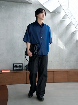 「SINSS（シンス）のLoose fit gradation HS shirt / ルーズフィットグラデーションハーフスリーブシャツ（シャツ/ブラウス、ブルー系）」を使った、てるさん（メンズ・181cm）の春コーディネート