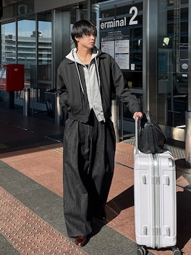 「SINSS（シンス）のアイテム（パンツ）」を使った、てるさん（メンズ・181cm）の春コーディネート