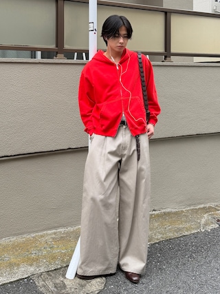 「SINSS（シンス）のHeavy weight double zip hoodie / ヘビーウェイトダブルジップフーディー　（短丈）（パーカー）」を使った、てるさん（メンズ・181cm）の秋コーディネート