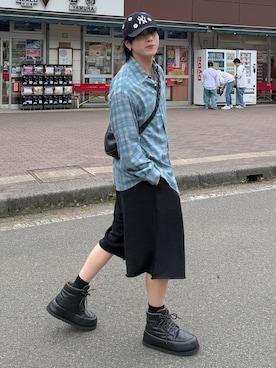 「SINSS（シンス）のTwo tuck sweat shorts / 2タックスウェットショーツ（スウェットパンツ、ブラック系）」を使った、てるさん（メンズ・181cm）の春コーディネート