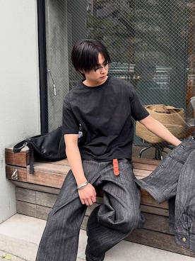 「SINSS（シンス）のVintage gradation compact T-shirt / ヴィンテージグラデーションコンパクトTシャツ（Tシャツ/カットソー、ブラック系）」を使った、てるさん（メンズ・181cm）の春コーディネート