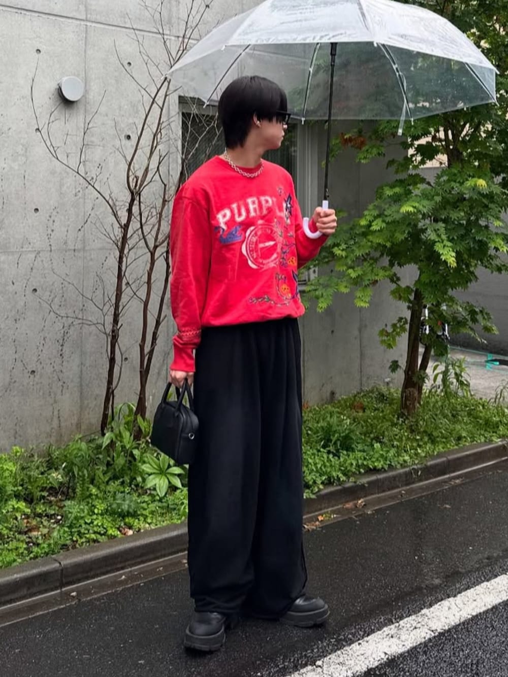 てるさんの「2way mini boston bag / 2wayミニボストンバッグ（長さ調節可能）（SINSS）」を使ったコーディネートの1枚目の写真