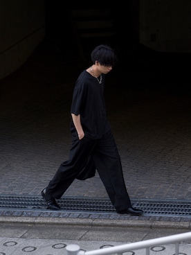 「SINSS（シンス）のアイテム（スラックス）」を使った、てるさん（メンズ・181cm）の夏コーディネート