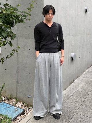 「SINSS(シンス)のPaper half moon bag / ペーパーハーフムーンバッグ(ショルダーバッグ)」を使った、てるさん(メンズ・181cm)の秋コーディネート