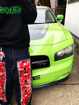 「アイテム（デニムパンツ、レッド系）」を使った、sog9899さん（メンズ・183cm）の冬コーディネート