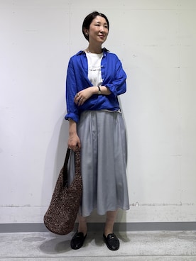 「INDIVI（インディヴィ）の【洗える／SETUP可能】シアーシャンブレータックフレアスカート（スカート、ブルー系）」を使った、yuriさん（レディース・170cm）の夏コーディネート