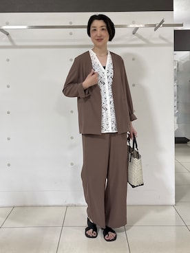 「INDIVI（インディヴィ）の【洗える／トレンド】マニッシュレースベスト（ベスト、ホワイト系）」を使った、yuriさん（レディース・170cm）の夏コーディネート