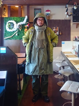 「アイテム（ミリタリージャケット）」を使った、cocostmilitaryさん（メンズ・186cm）の冬コーディネート