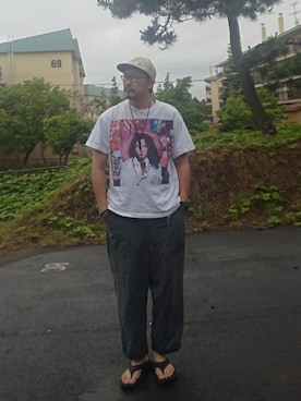 「HOKA（ホカ）の＜HOKA＞ オラ リカバリー フリップ（サンダル）」を使った、cocostmilitaryさん（メンズ・186cm）の夏コーディネート