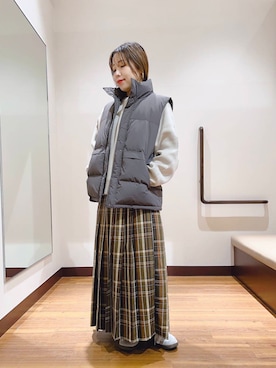 「アイテム（ダウンベスト）」を使った、fujimonさん（レディース・159cm）の秋コーディネート