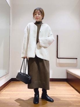 「アイテム（ノーカラーコート）」を使った、fujimonさん（レディース・159cm）の秋コーディネート
