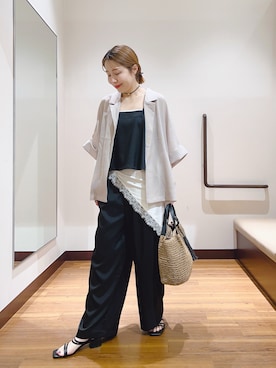 「SMELLY（スメリー）のサテンレースサンカクスカーフ（バンダナ/スカーフ、ホワイト系）」を使った、fujimonさん（レディース・159cm）の夏コーディネート