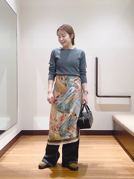 「ITEMS URBANRESEARCH（アイテムズ アーバンリサーチ）の『洗濯可』フワフワクルーネックリブニット（ニット/セーター、グレー系）」を使った、fujimonさん（レディース・159cm）の秋コーディネート