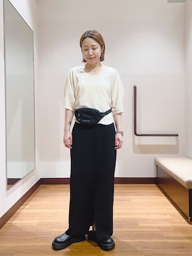 「URBAN RESEARCH DOORS（アーバンリサーチドアーズ）のOUTDOOR EXCHANGE ショルダー（ショルダーバッグ、ブラック系）」を使った、fujimonさん（レディース・159cm）の秋コーディネート