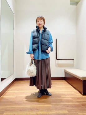 「アイテム（ダウンベスト）」を使った、fujimonさん（レディース・159cm）の秋コーディネート