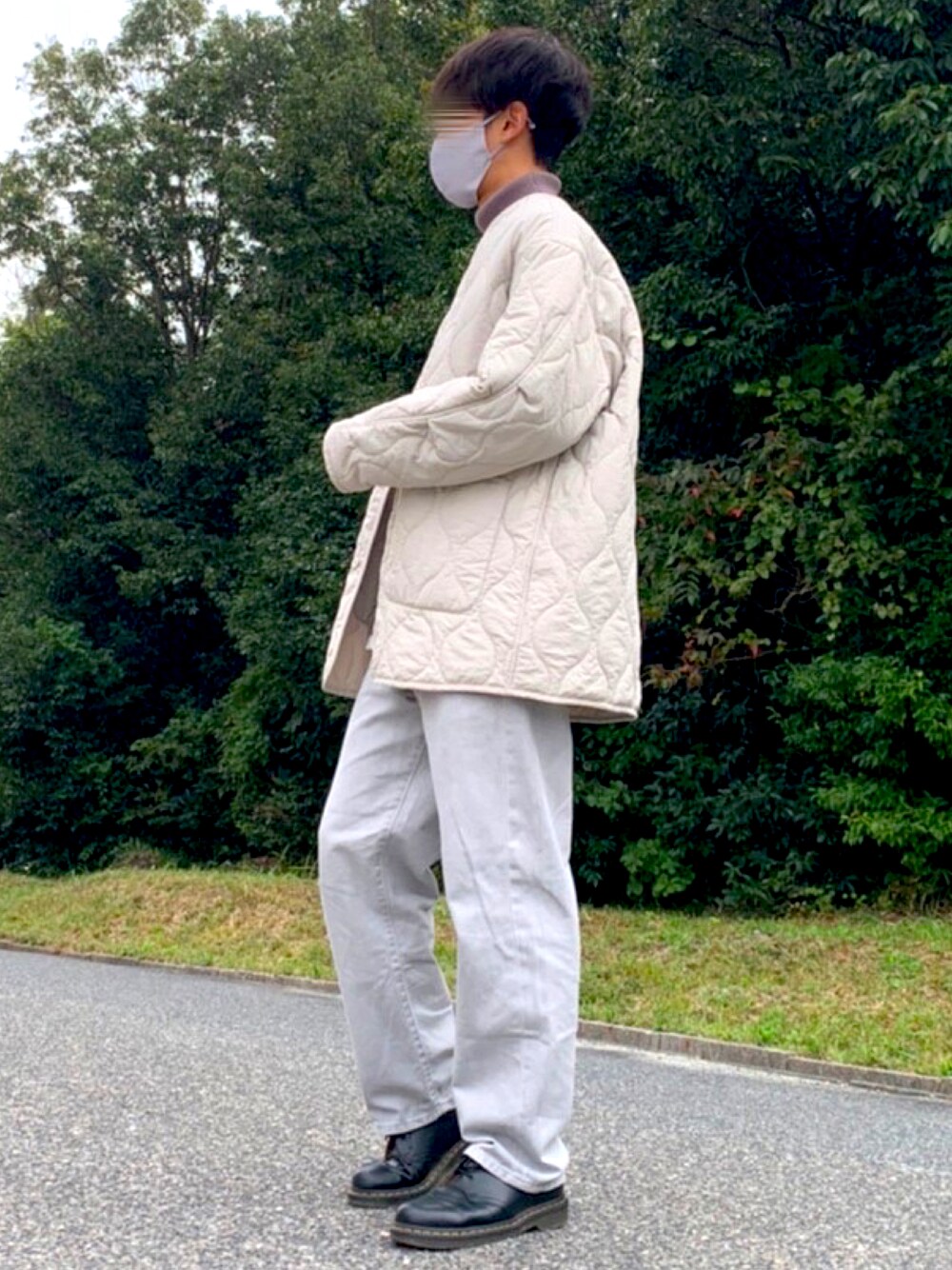 「秋ルック紹介するよ、秋服、キルティング、ライナーコート、ミリタリー、モッズコート、革靴、お洒落さんとつながりたい、ビックシルエット、ニット、タートルネック、デニム、デニムパンツ、M65、休日スタイル」｜「Dr. MartensのDr.Martensドクターマーチン 1461 1461w 3eye Gibson 3ホールギブソン レザーシューズ（ドレスシューズ、ブラック系）」を使った、yuuuuさん（メンズ・170cm）の秋コーディネートの1枚目の写真