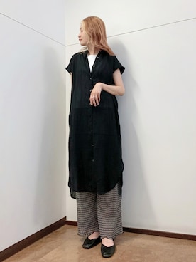 「ITEMS URBANRESEARCH（アイテムズ アーバンリサーチ）のアイテム（シャツワンピース）」を使った、フナバシミズキさん（レディース・169cm）の夏コーディネート