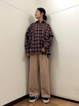 「ITEMS URBANRESEARCH（アイテムズ アーバンリサーチ）の起毛チェックルーズシャツ（シャツ/ブラウス）」を使った、フナバシミズキさん（レディース・169cm）の秋コーディネート