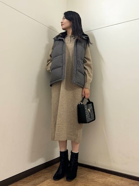 「アイテム（ダウンベスト）」を使った、フナバシミズキさん（レディース・169cm）の秋コーディネート