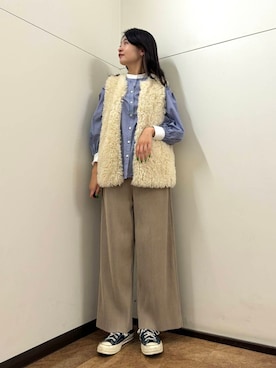 「レイヤード」｜「アイテム（その他アウター）」を使った、フナバシミズキさん（レディース・169cm）の秋コーディネート