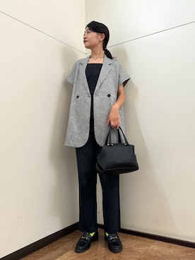 「レイヤード」｜「アイテム（その他アウター）」を使った、フナバシミズキさん（レディース・169cm）の秋コーディネート