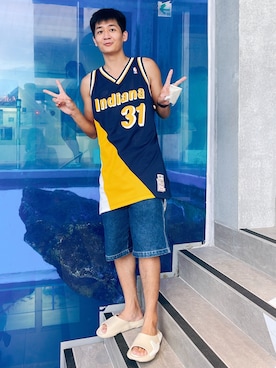 「Mitchell&Ness（ミッチェル&ネス）のアイテム（トップス）」を使った、UncleAndyさん（メンズ・179cm）の夏コーディネート