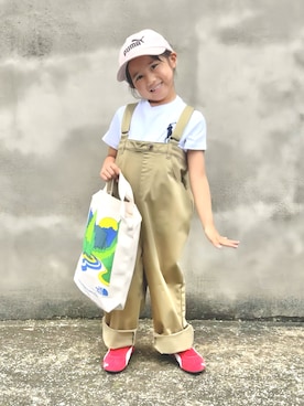 「アイテム（スニーカー）」を使った、KANOさん（キッズ・100cm）の秋コーディネート
