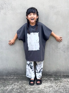 「アイテム（サンダル）」を使った、KANOさん（キッズ・100cm）の秋コーディネート