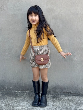 「韓国子供服のアイテム（ニット/セーター、イエロー系）」を使った、KANOさん（キッズ・110cm）の春コーディネート