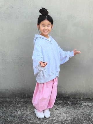 「LOWRYS FARM(ローリーズファーム)のタックバルーンパンツ 631570(その他パンツ)」を使った、KANOさん(キッズ・110cm)の秋コーディネート