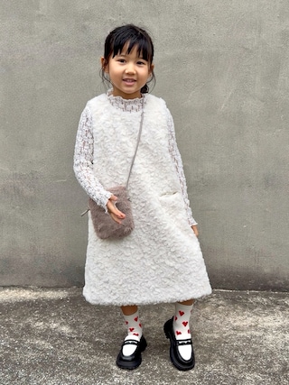 「BRANSHES（ブランシェス）のフェイクファーバッグ（ショルダーバッグ）」を使った、KANOさん（キッズ・100cm）の冬コーディネート