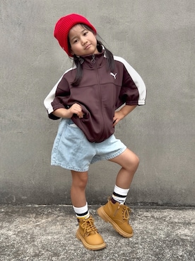 「PUMA（プーマ）のPUMA WNS SHORT SLEEVE TRACK JACKET（プーマ ウィメンズ ショートスリーブ トラックジャケット）（ジャージ、ブラウン系）」を使った、KANOさん（キッズ・110cm）の夏コーディネート