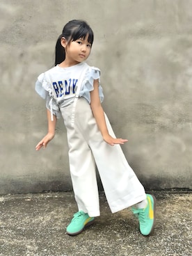 「アイテム（スニーカー）」を使った、KANOさん（キッズ・100cm）の秋コーディネート