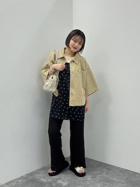「LEPSIM（レプシィム）の《セルフカット可能》プリーツイージーパンツ　601345（その他パンツ、ブラウン系）」を使った、ユウカさん（レディース）の春コーディネート